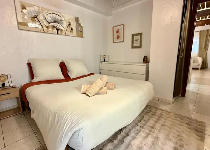 2 Pieces Vieil Apartment